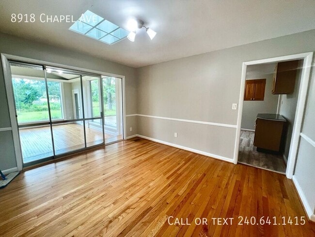 Photo - 8918 Chapel Ave