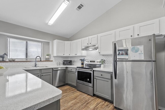 Photo - 5510 Heathercrest Dr