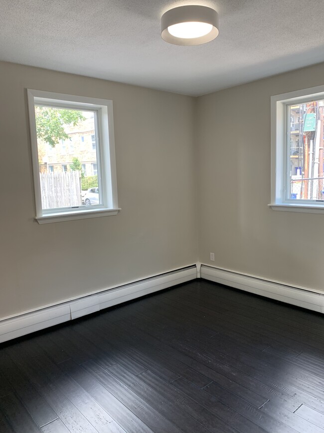 40 Evergreen St Unit 11
