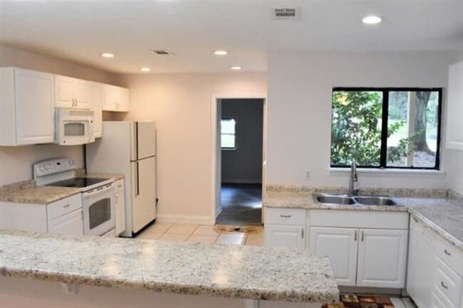 Photo - 2626 Faversham Dr
