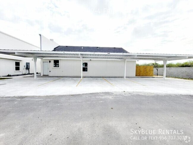 Building Photo - 3409 Frio Ave Unit 3409-4 Frio Rental