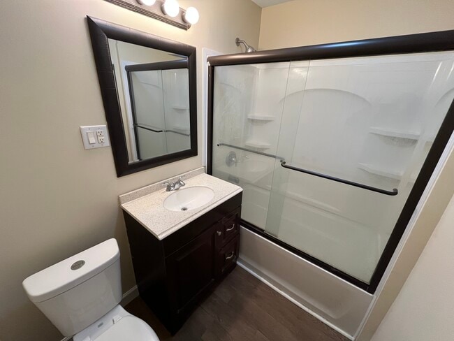 Photo - 2023 McKinley St