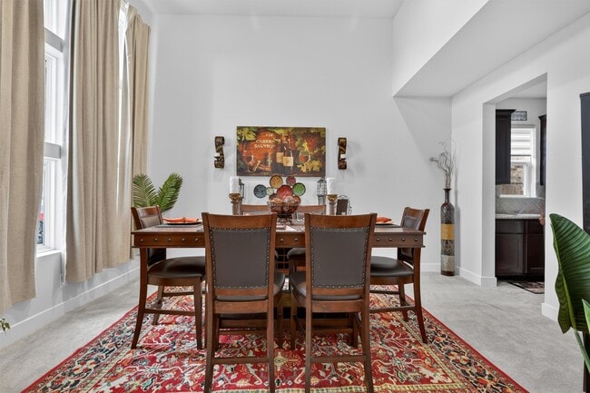 Photo - 21711 Emerton Cres Wy