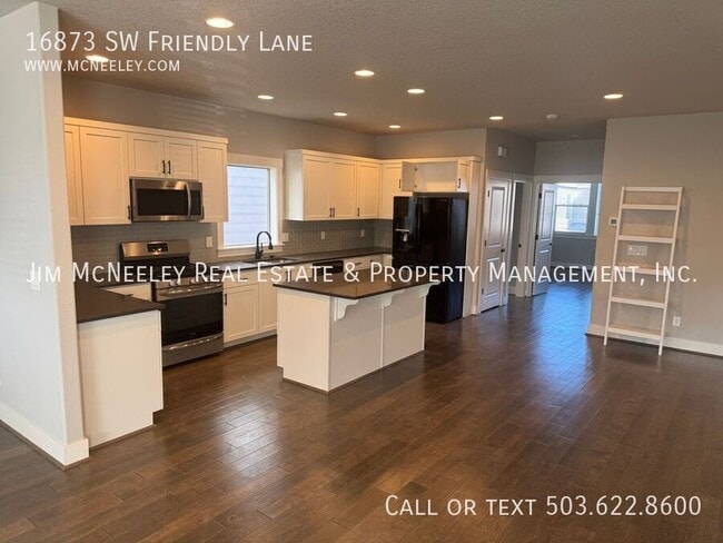 Photo - 16873 SW Friendly Ln