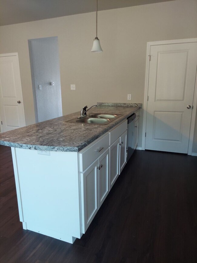 Photo - 2124 Ingalls Ln