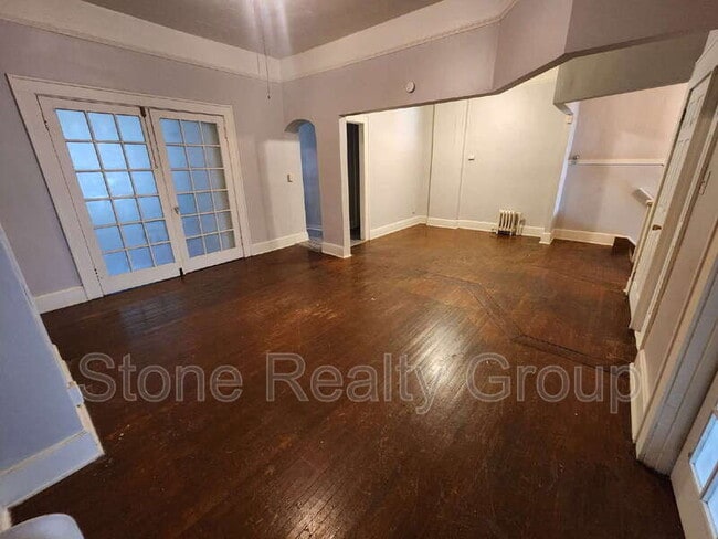 Photo - 512 S 5th St