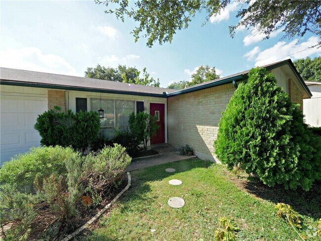 Building Photo - 1503 Meadows Dr Rental