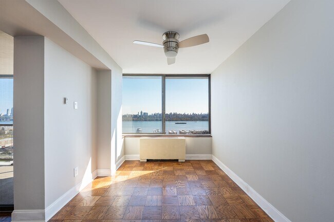 Photo - 9060 Palisade Ave