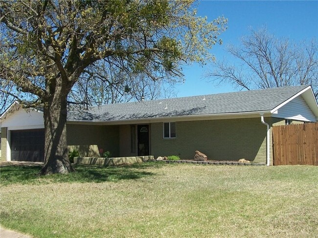 Building Photo - 10 Sequoyah Blvd Rental