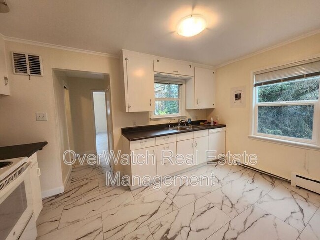 Photo - 7727 Jewel Lake Rd