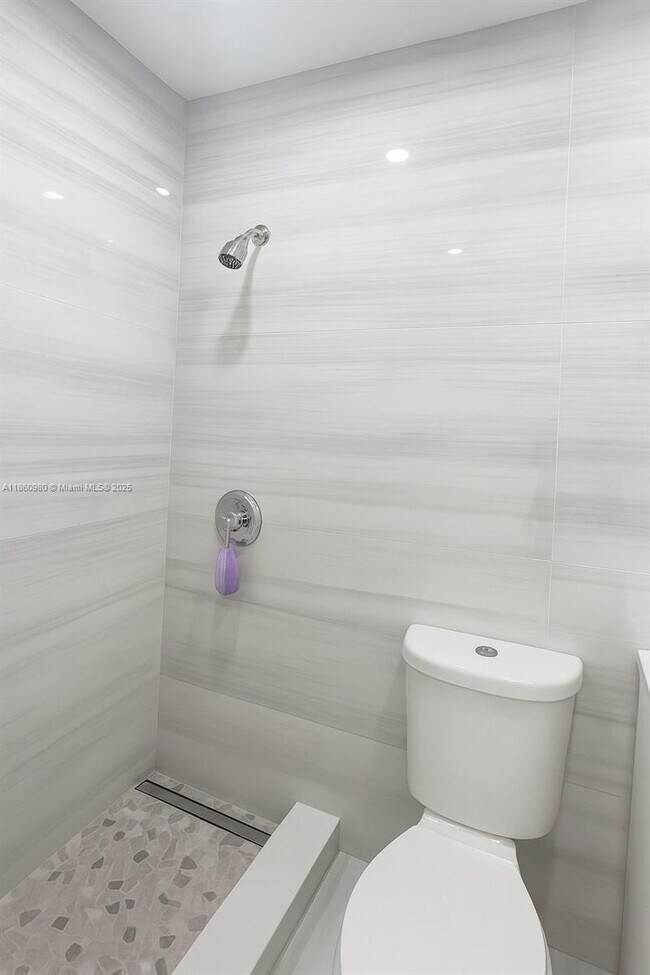 Photo - 5807 SW 25th St Unit 9