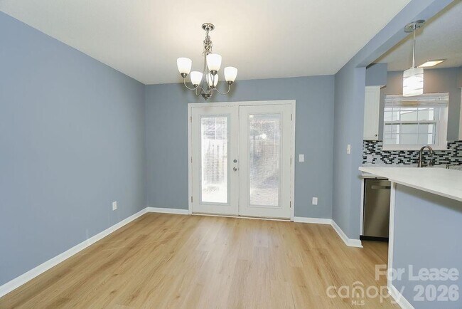 Photo - 3274 Heathstead Place