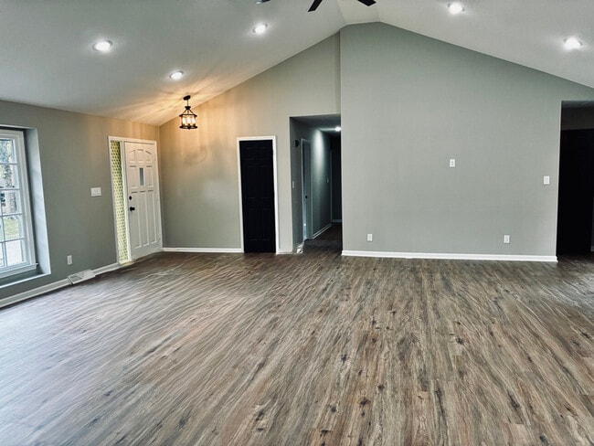 Photo - 6724 N Garfield Ave