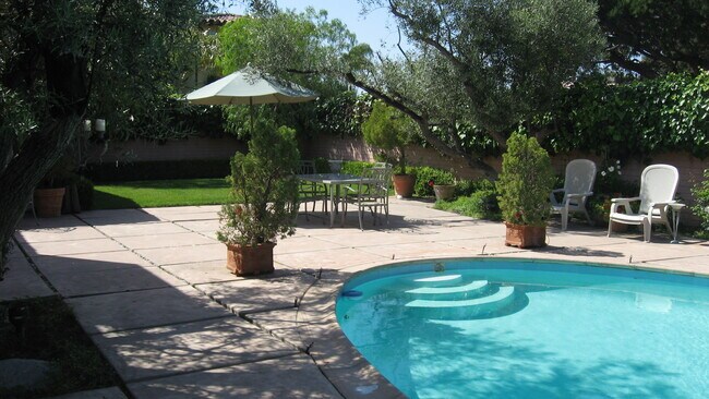 Photo - 131 Via Genoa