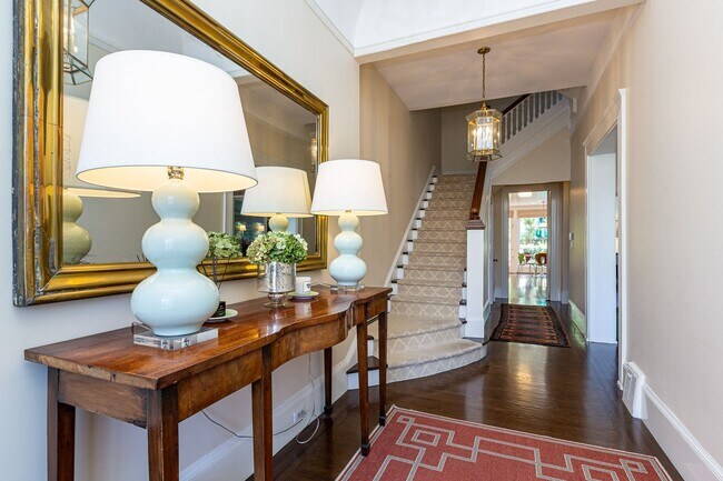 Photo - HUGE 5+BR/4.5BA Four Story Presidio Hts./ Laurel Village Home! Garage! Flat Yard!  PROGRESSIVE