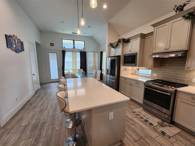 Photo - 10718 Blossom River Dr