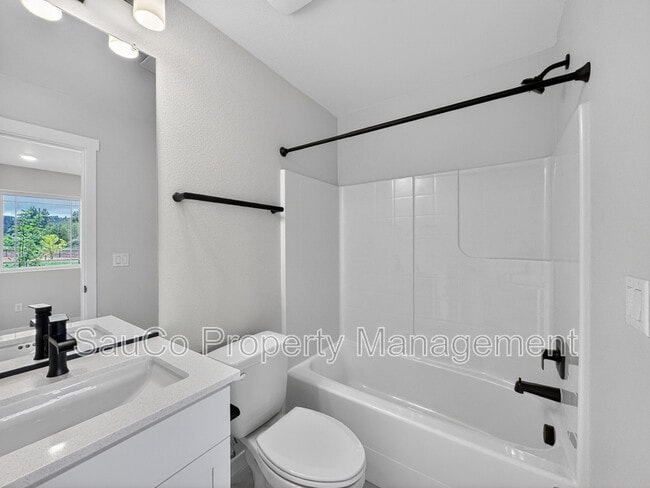 Photo - 7513 NW Eleanor Ave