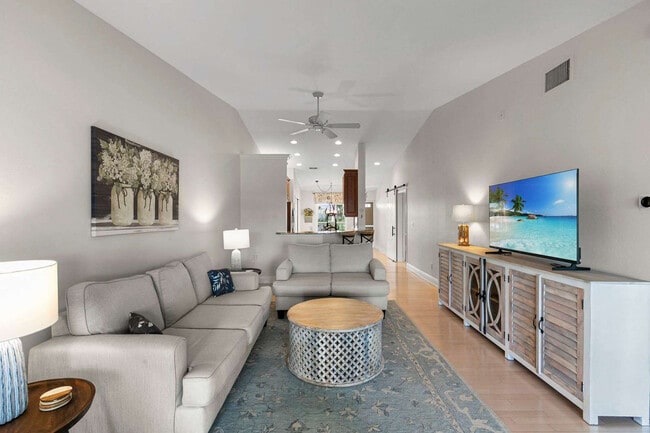 Photo - 893 Gulf Pavillion Dr Unidad FL2-ID1325576P