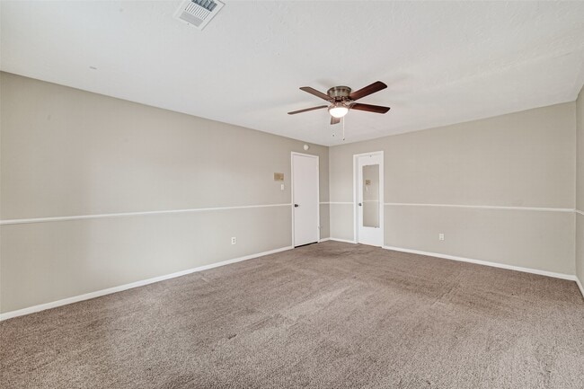 Photo - 519 Asheboro Dr