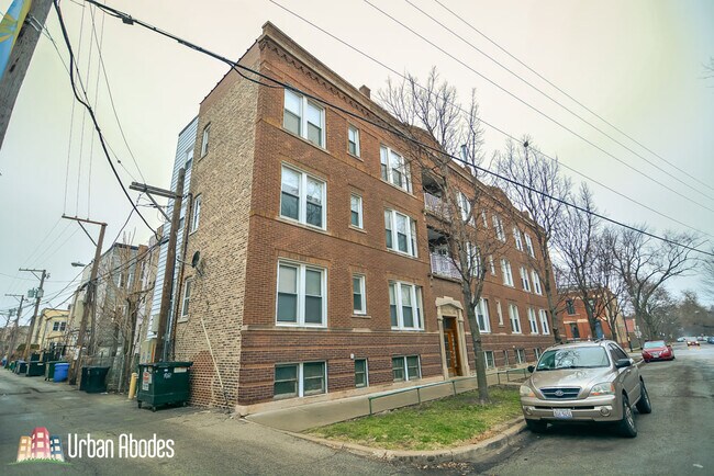 Photo - 852 N Leavitt St Unit 3