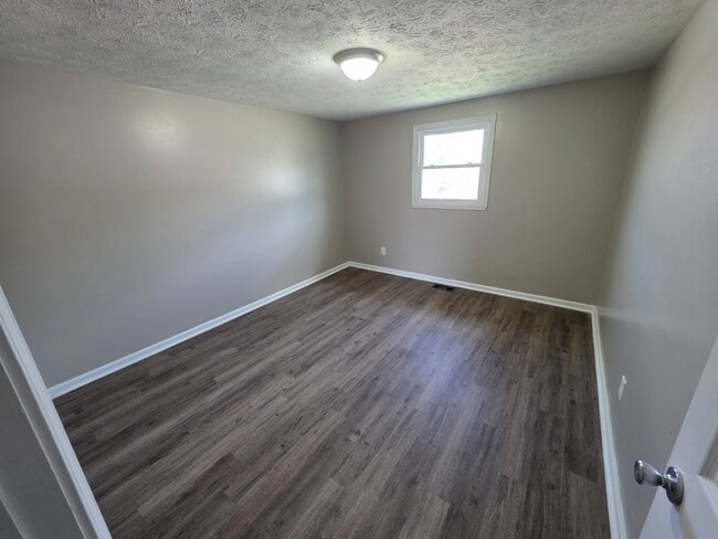 Photo - 1120 Leota Dr