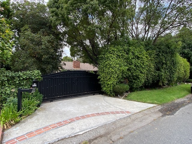 Building Photo - 4629 Forman Ave