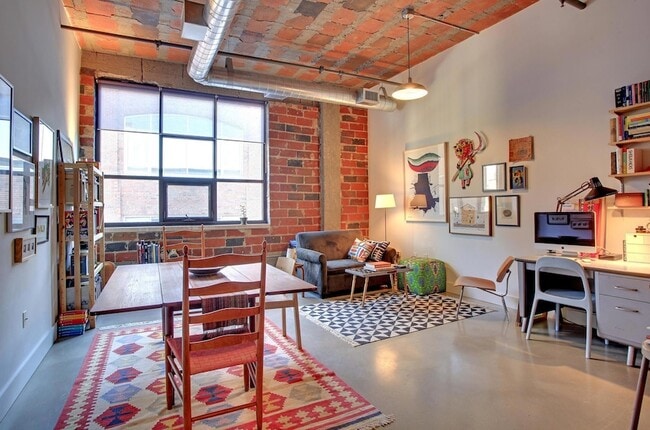 Photo - 718 N Washington Ave