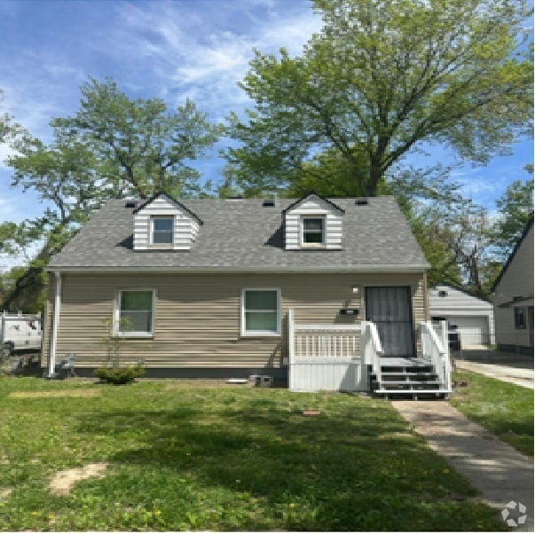 Building Photo - 18580 Fielding St Rental