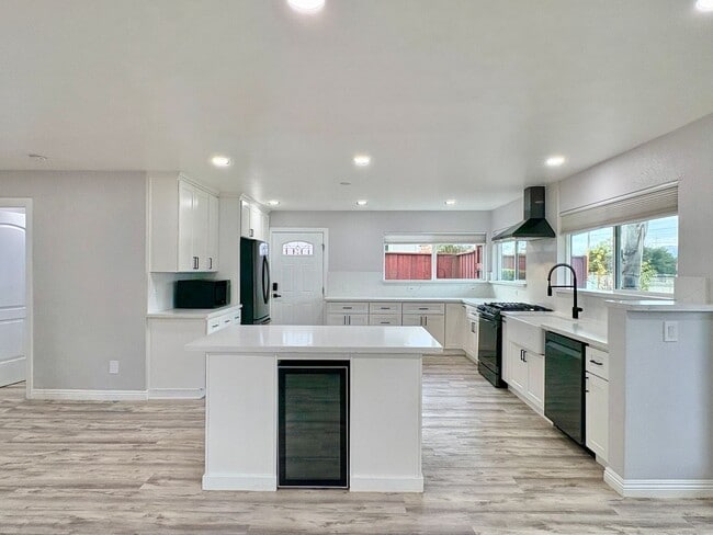 Photo - Stunning 4BR/3BA Home + Detached Studio in...