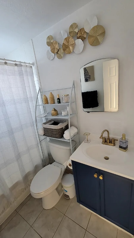 Photo - 5211 Julian St