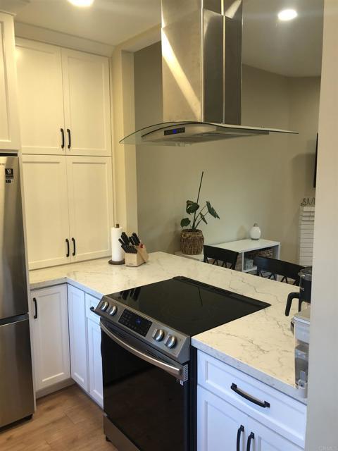 Photo - 2861 Andover Ave