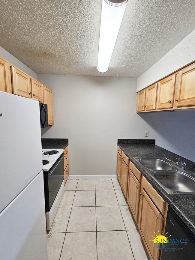 Photo - 515 Landview Dr