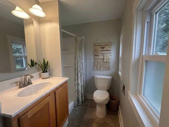 115 S Market St Unit 115B