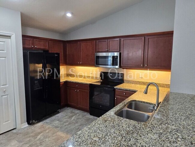 Photo - Country Club Estates