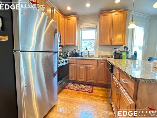Building Photo - 9 Montfern Ave Unit 2 Rental