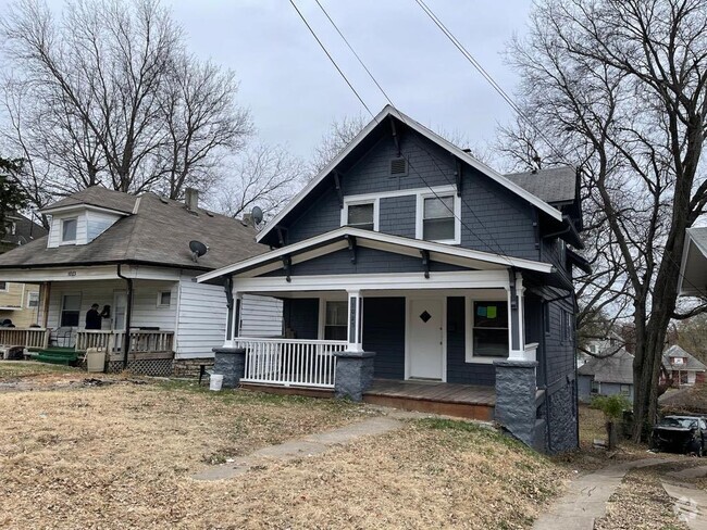 Building Photo - 1025 Waverly Ave Rental
