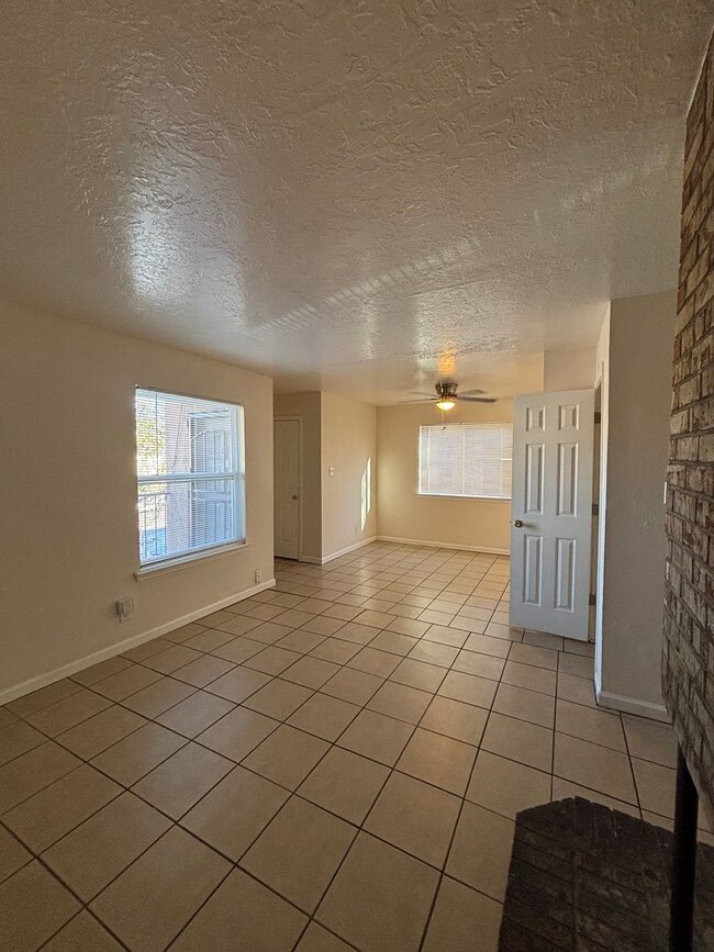 12813-12817 Dorado Dr SE