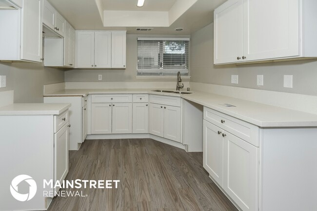 Photo - 1712 Ember Glow Cir
