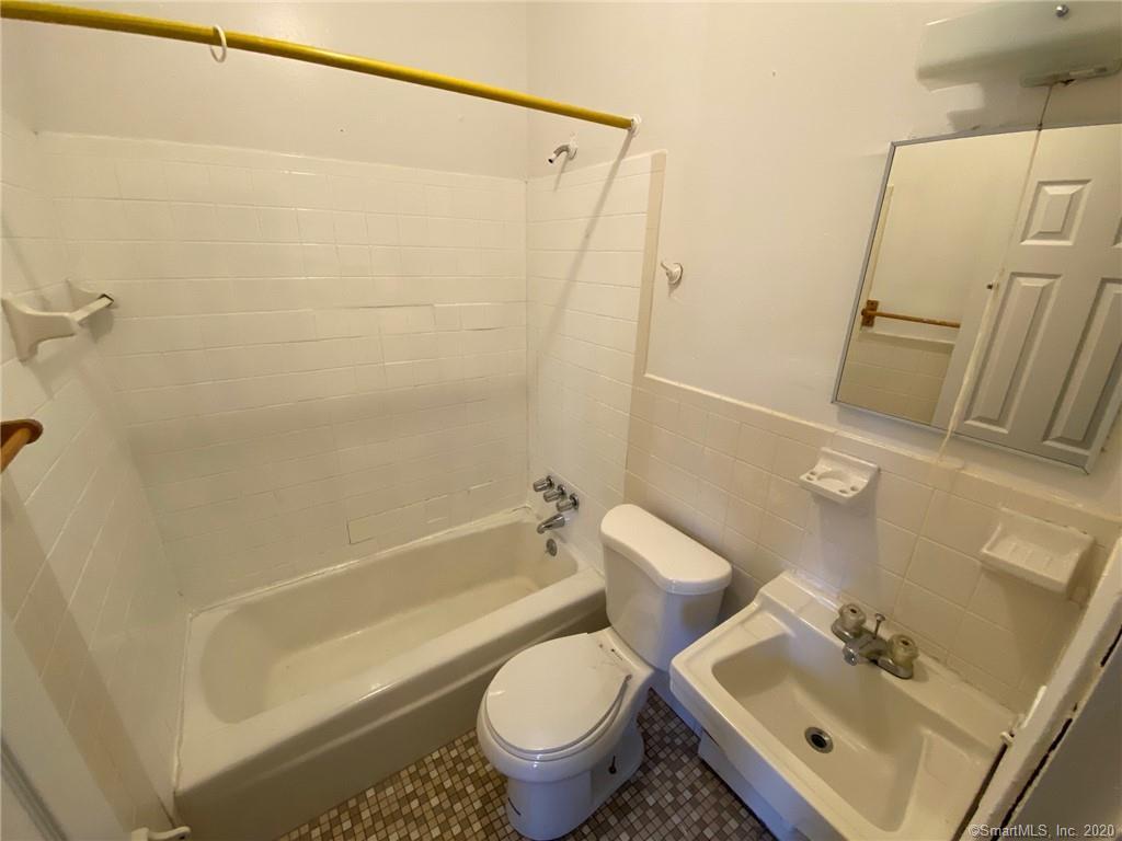 Photo - 271 Sherman Ave Unit 4