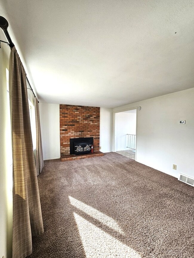 Photo - 1828 S McKinley St Unidad 1830 S. MCKINLEY