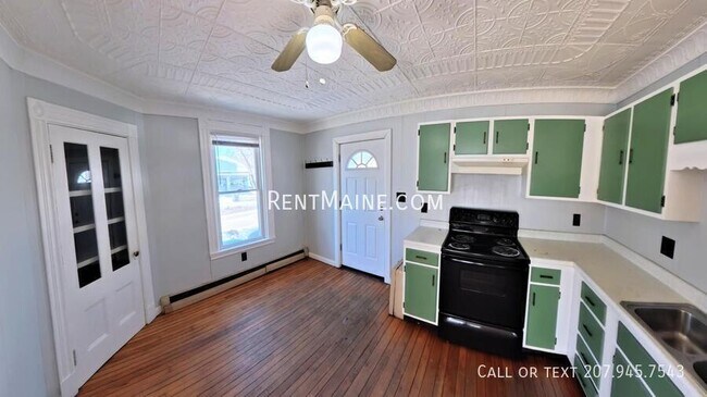 Photo - 203 Center St Unit 1