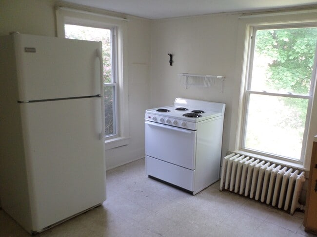 146 Colchester Ave