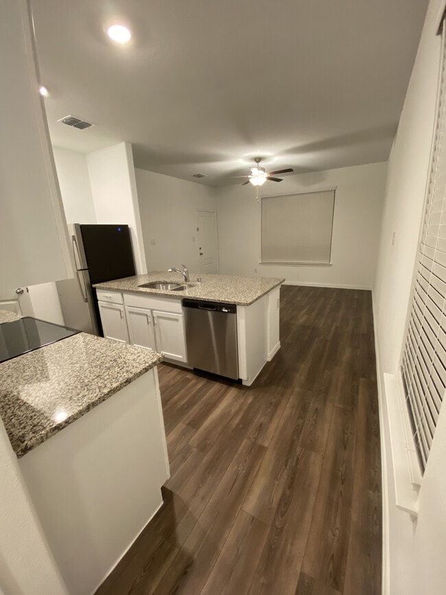 Photo - 1022 Rosewood St