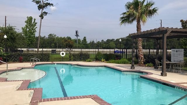 Montgomery Pines Apartments - Montgomery Pines Apartments