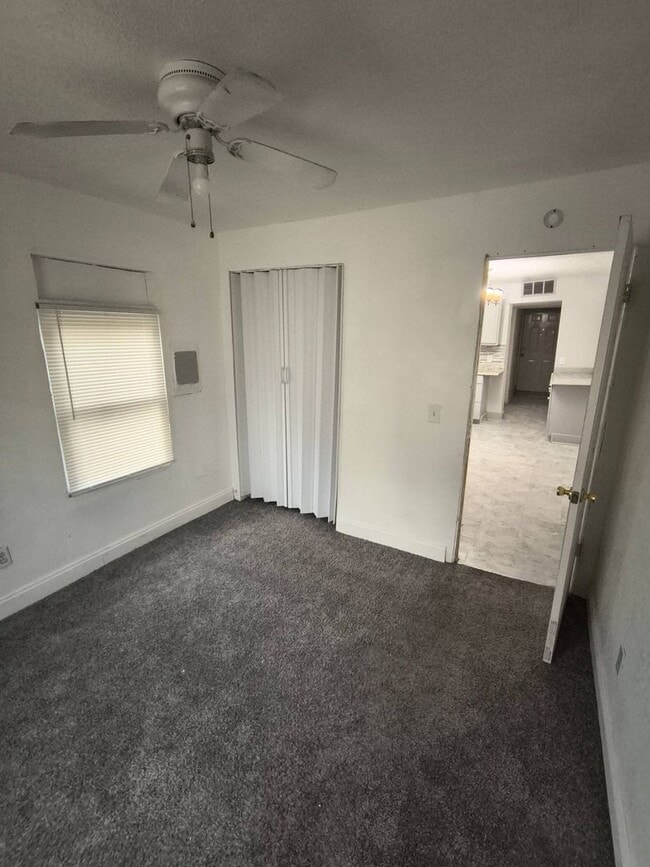 Photo - 1127 Montrose Ave Unit 1127 Montrose Lower