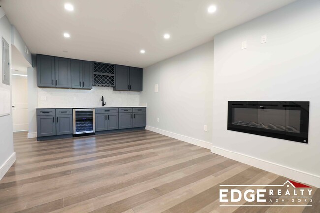 Photo - 11 Molloy St Apartments Unit 2