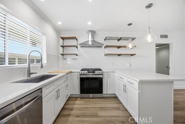 Photo - 241 S Barrington Ave Unit B4