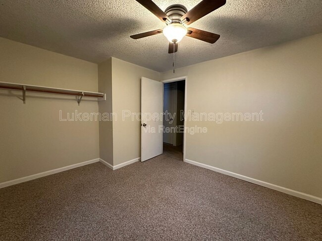 Photo - 1202 Orchard Dr