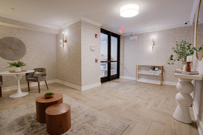 Photo - 1781 Tudor Ln Unit 308