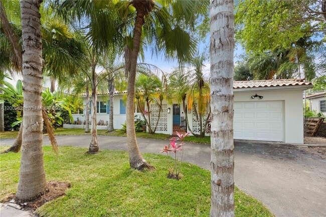 Photo - 5614 San Vicente St